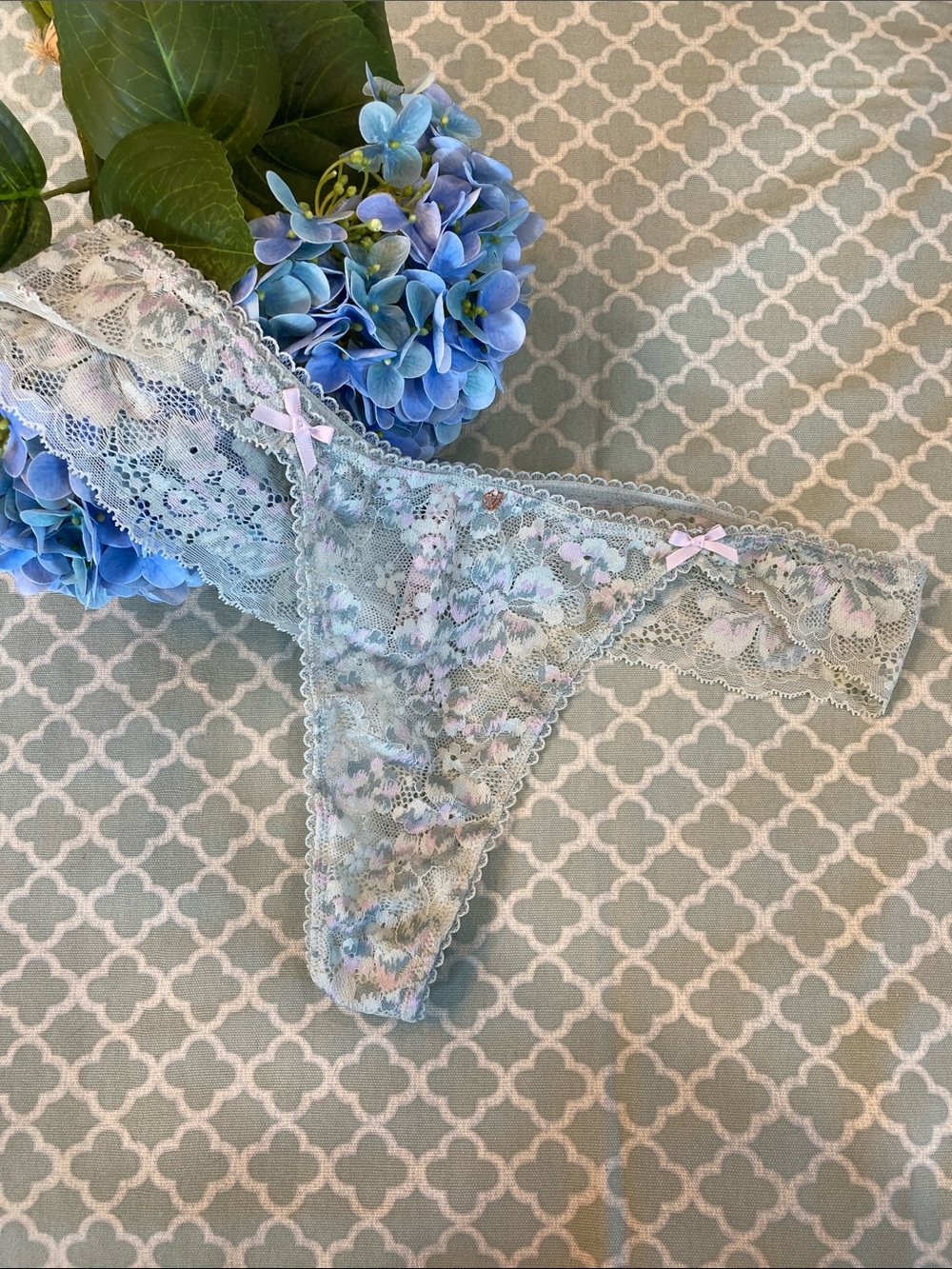 VS Body Lace Wrap Thong Ombre Green Gray Purple XXL